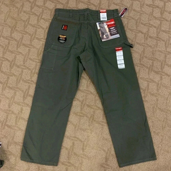 WRANGLER® RIGGS WORKWEAR® CARPENTER PANT
Sizing- 36x30 - Picture 7 of 7